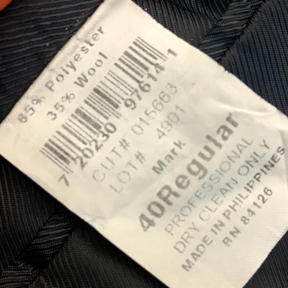 Stanley Blacker Men's (2) Button Luxury Blazer with Metallic Style Buttons - Picture 16 of 16